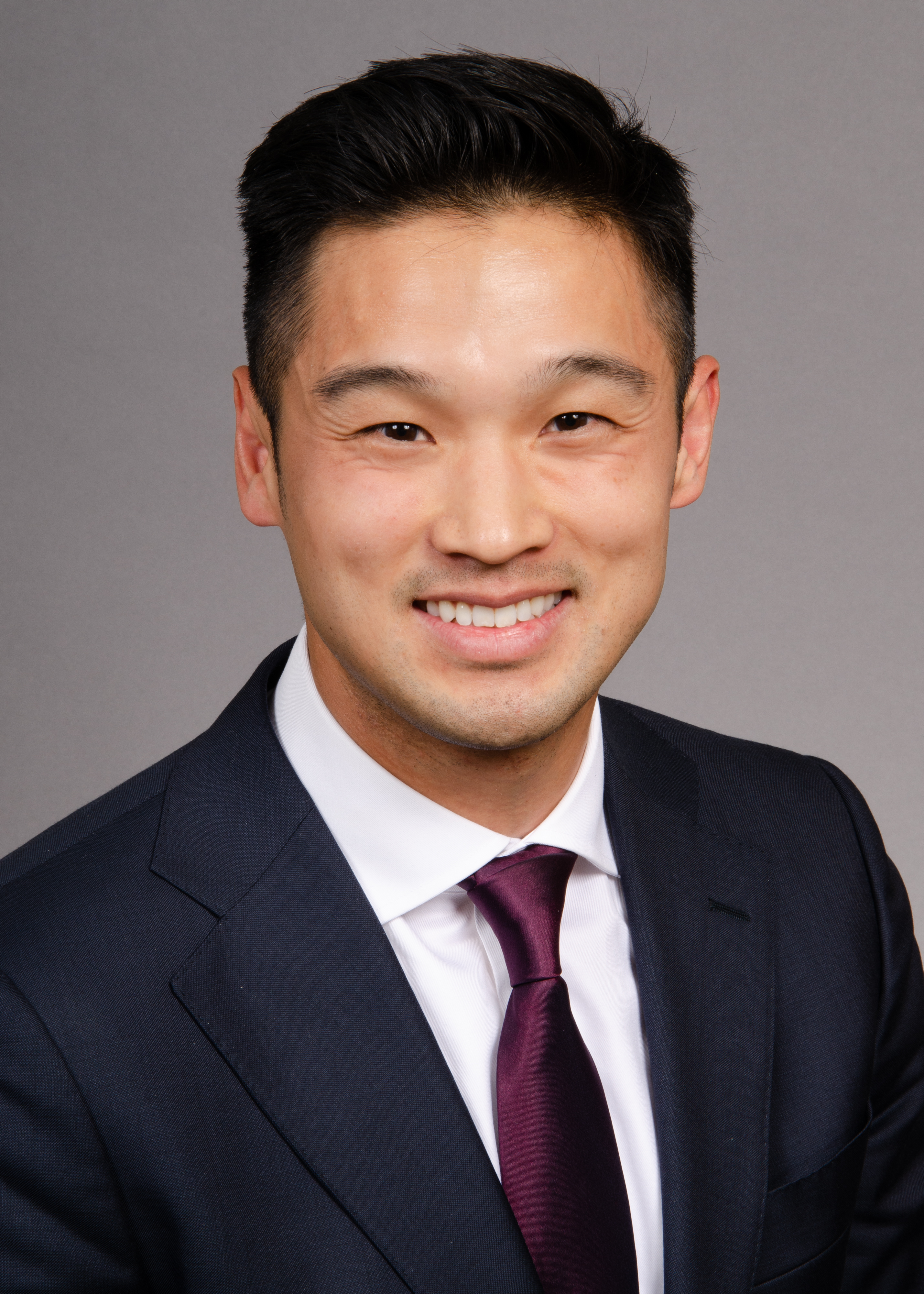 Headshot phot of Eric Chen