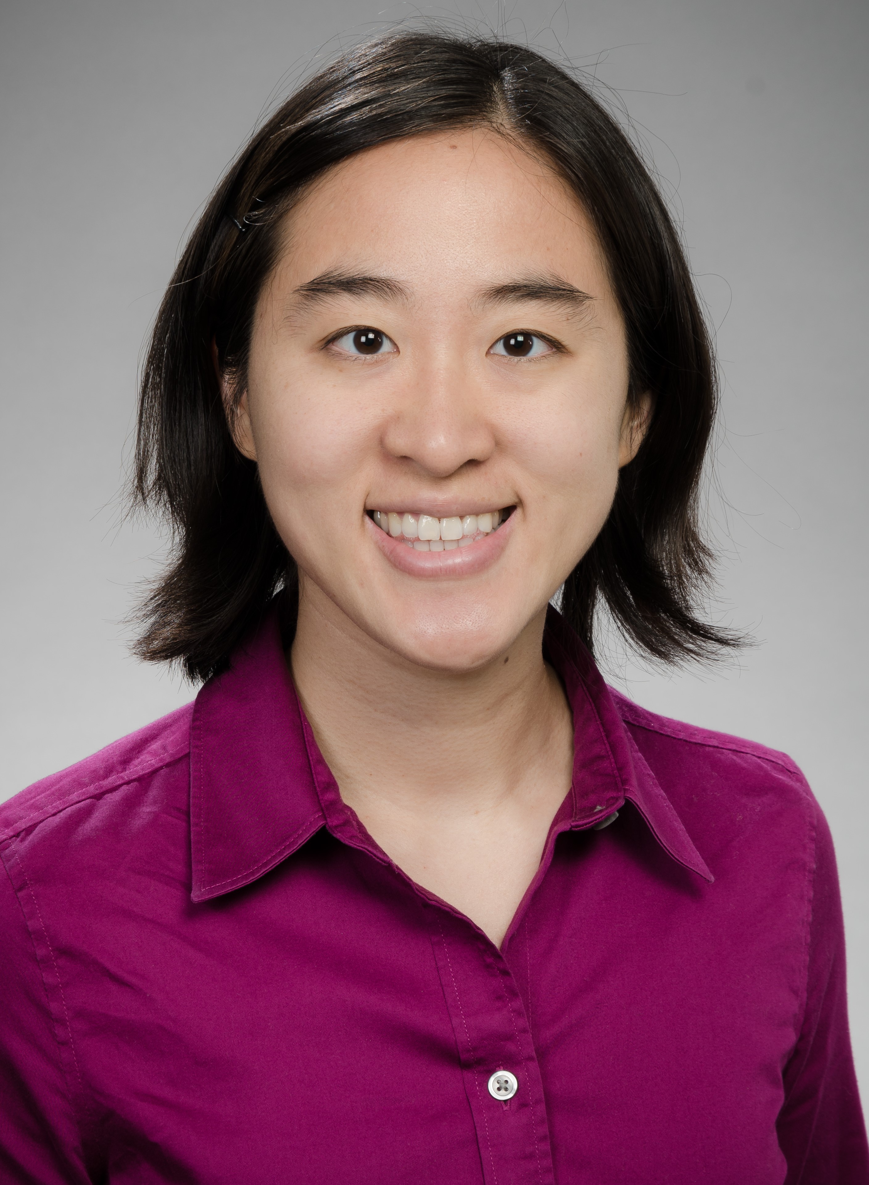 Headshot photo of Gloria Hou